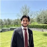 Laureato Magistrale con lode in Ingegneria Nucleare propone lezioni di matematica e fisica per vari livelli, dalla scuola media al